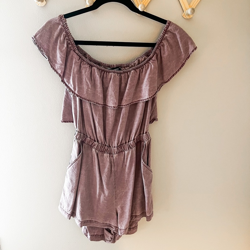 EXPRESS CUT-OUT BACK ROMPER - LAVENDER